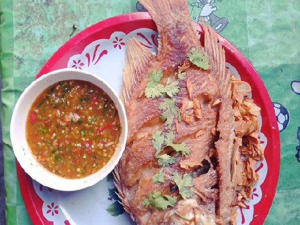 ปลาทับทิมทอด+น้ำจิ้มซีฟู๊ด(รับวันที่11-15 เม.ย.)
