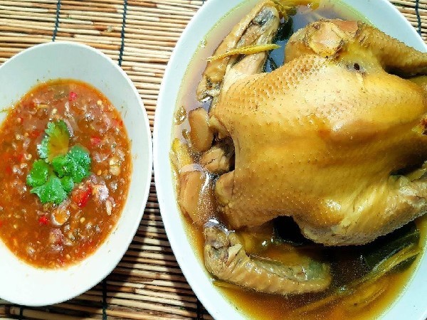 ไก่ต้มพะโล้+น้ำจิ้มซีฟู๊ด(รับวันที่11-15เม.ย.)
