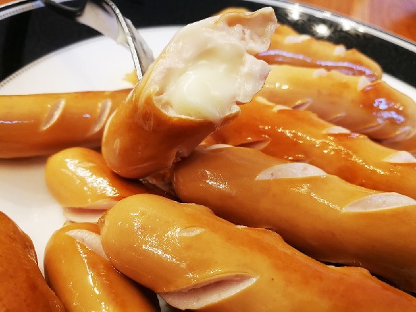 ผัดฉ่าลูกชิ้นปลา
